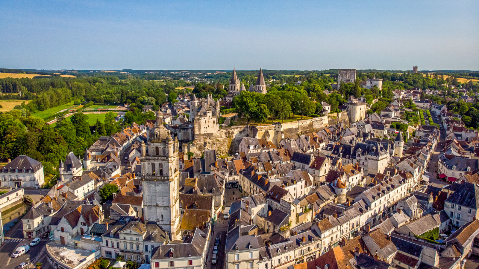 vue aérienne de Loches